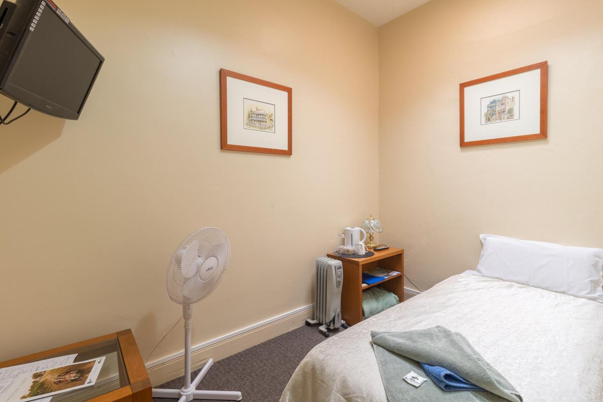 The Victoria Hotel Port MacDonnell Chambre photo